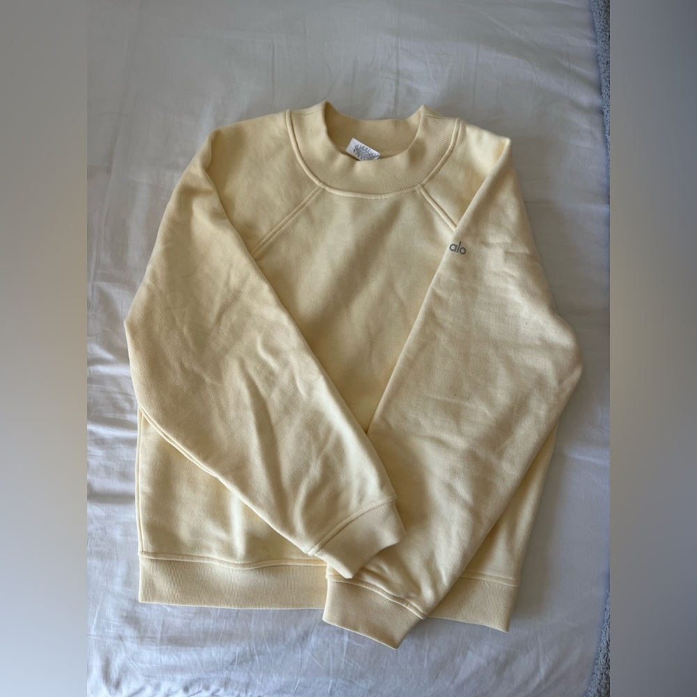 Alo Yoga Crewneck